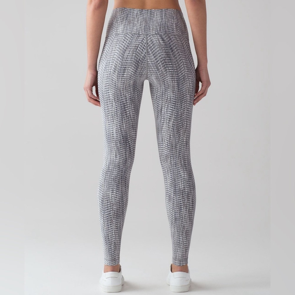 Lululemon Wunder Under Hi-Rise‎ Tight Arrow Jacquard Battleship Silver Leggings